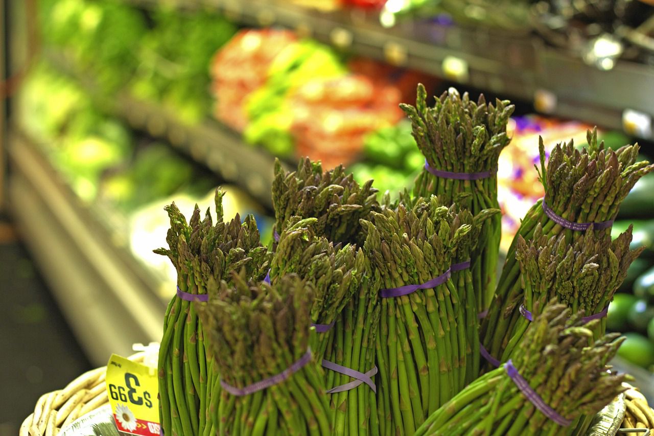 Starting a Whole Foods Diet: Tips to Simplify Shopping