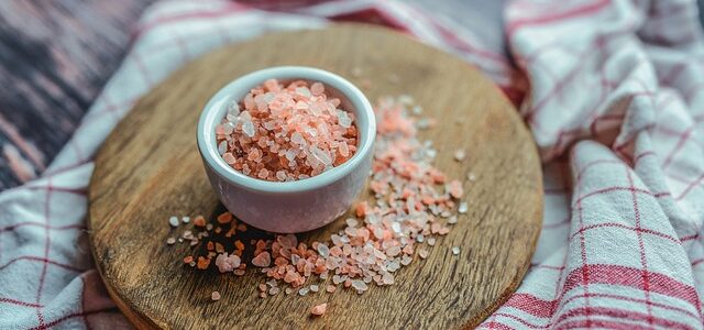 Pink Himalayan Salt Benefits + 6 Ways to Use it